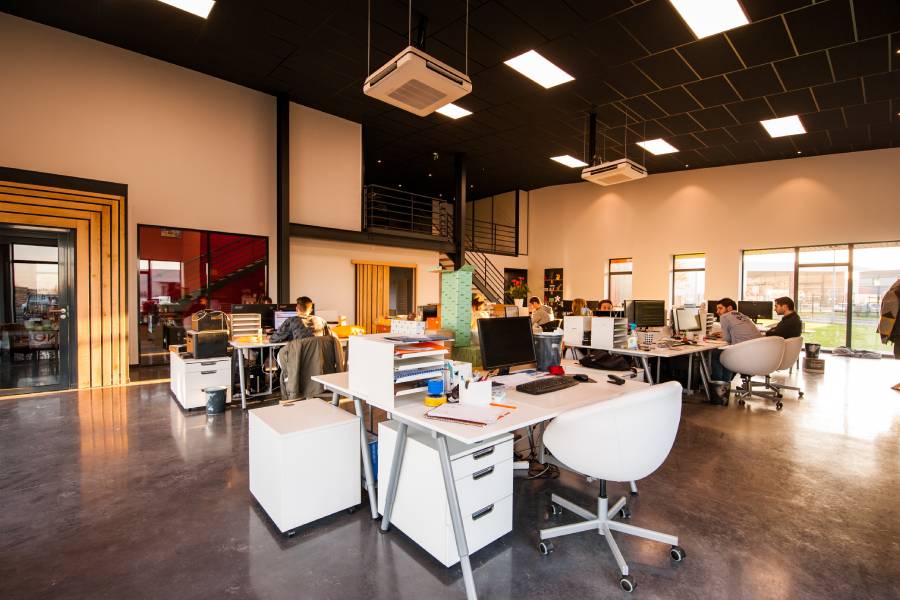 Réduire le bruit au bureau : ce qui fonctionne vraiment