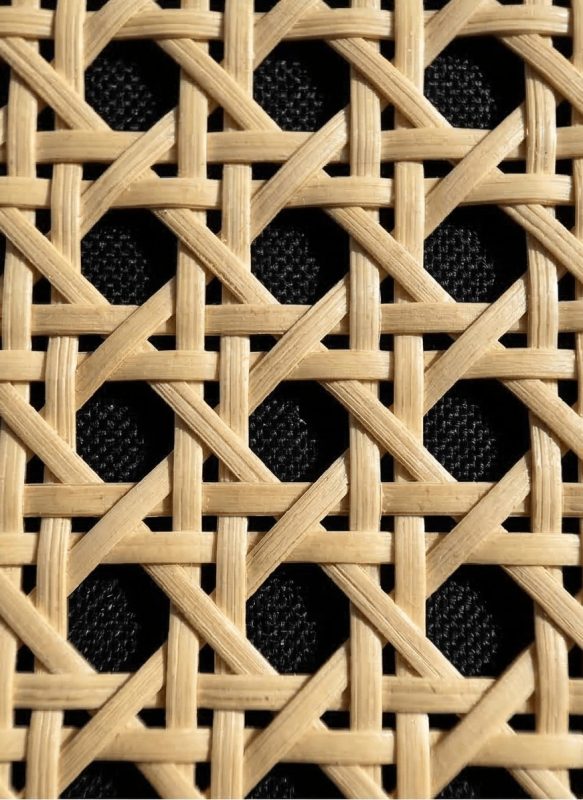 Le tressage en rotin sur fond d'absorbeur