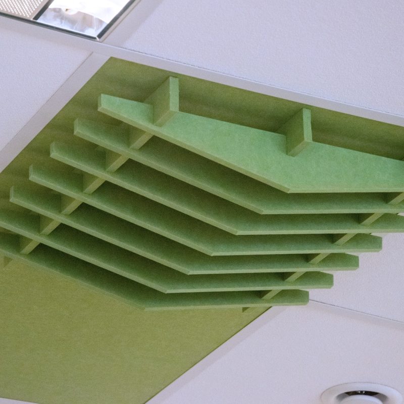 La couleur du feutre assortie à l'intérieur du studio