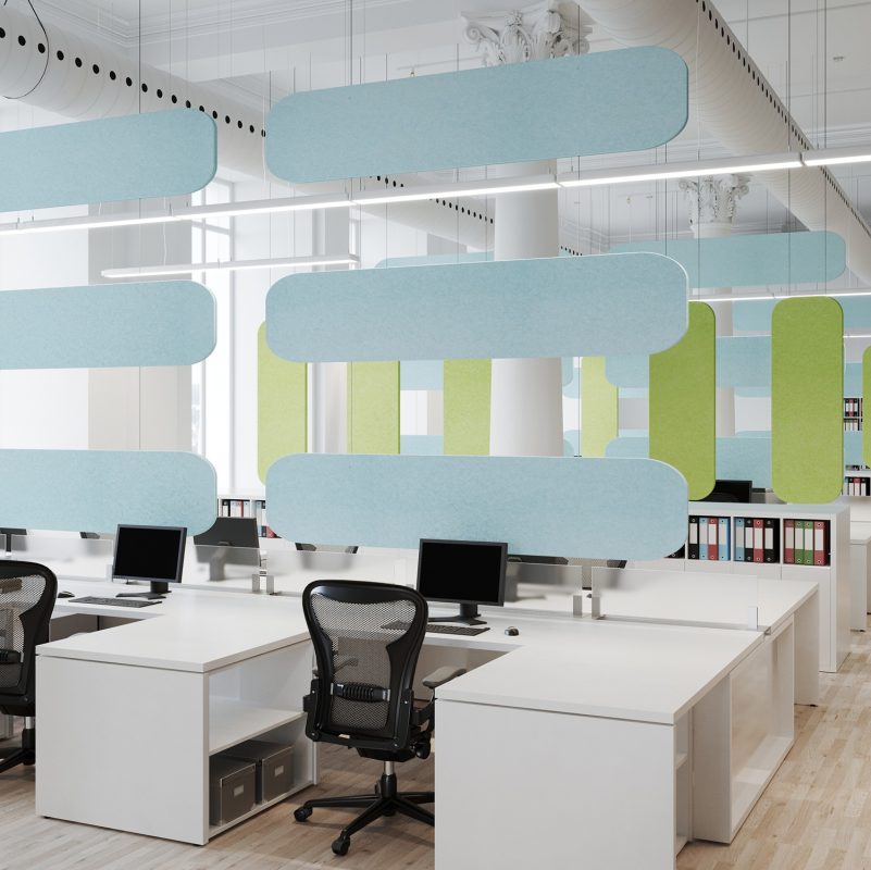 Une composition verticale de panneaux délimitant un espace de travail